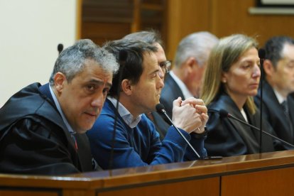 Primera sesión del juicio en Valladolid del caso conocido como 'Perla Negra', en el que se sientan en el banquillo de los acusados doce ex altos cargos de la Junta de Castilla y León y empresarios. -PHOTOGENIC