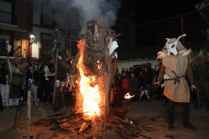 Fiesta del Antroido de Cervera de Pisuerga (Palencia). -ICAL