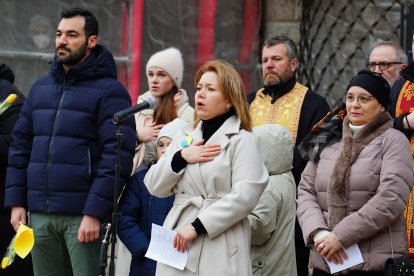 Manifestación en León por el segundo aniversario de la guerra de Ucrania.- ICAL