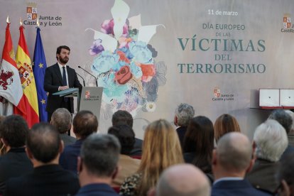 La Junta de Castilla y León homenajea a las víctimas del terrorismo con motivo del 20 aniversario del 11-M con la presencia del vicepresidente de la Junta, Juan García-Gallardo - ICAL