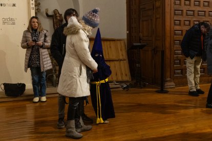 Suspensión por lluvia de la procesión de la cofradía de la Santa Vera Cruz