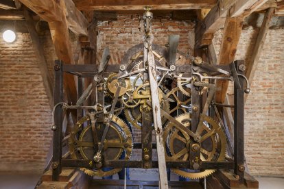 En la foto, el mecanismo del reloj del patio de herradura del Palacio Real de La Granja de San Ildefonso