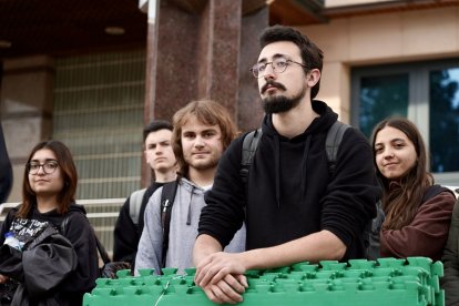 Grupo de estudiantes que se encerraron en la ULE.