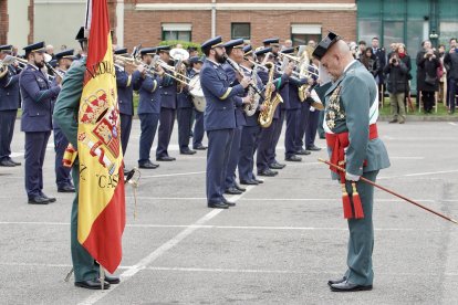 El teniente general Luis del Castillo Ruano, acompañado del delegado del Gobierno en Castilla y León, Nicanor Sen, preside el acto conmemorativo del 180 aniversario de la fundación de la Guardia Civil
