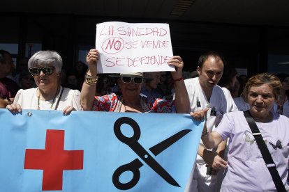 Concentración por la sanidad pública en Ponferrada