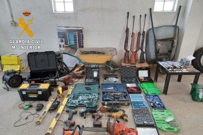 Cuatro detenidos tras la comisión de 27 robos con fuerza en viviendas de Salamanca y Ávila