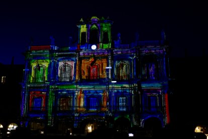Última jornada del Facyl. En la imagen videomaping infantil en la Plaza Mayor.
