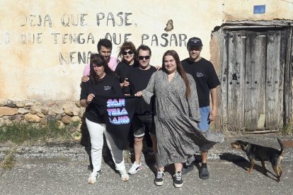 Varios de los organizadores de Santillaland