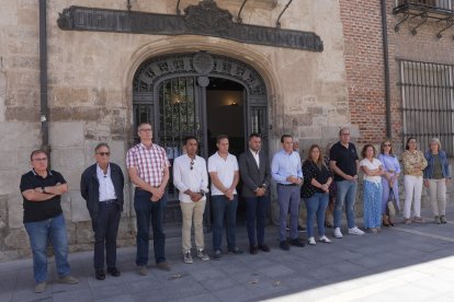 Minuto de silencio convocado por la Diputación de Valladolid
