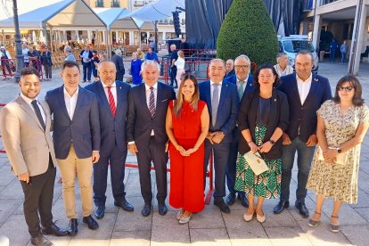 Luis Tudanca participa en Ponferrada en el acto institucional del Día del Bierzo