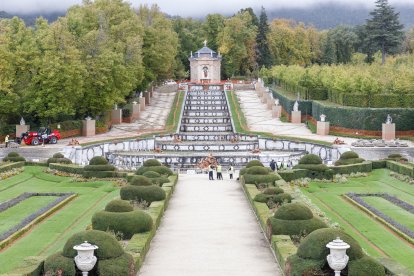 Patrimonio Nacional inicia la restauración de la fuente de La Cascada del Palacio Real de La Granja