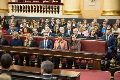 La Reina Letizia entrega los Premios Luis Carandell del Senado