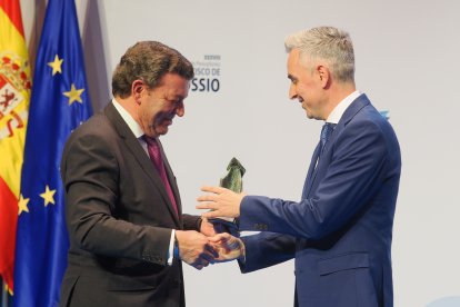 Luis Miguel González Gago y Javier Hernández.