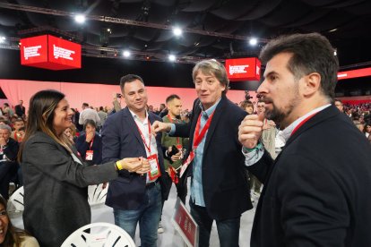 Nuria Rubio, Javier Alfonso Cendón, Carlos Martínez Mínguez y Luis Tudanca, en la inauguración del 41 Congreso Federal del PSOE.