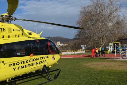 Los servicios de emergencia atienden a un herido en Béjar (Salamanca)