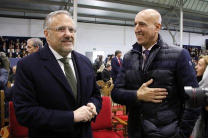 Festividad de Nuestra Señora de Loreto y jura de bandera en la Academia Básica del Aire y del Espacio de La Virgen del Camino (León)
