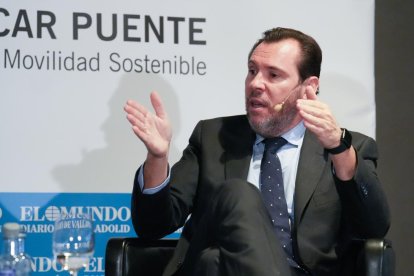 Club de prensa de El Mundo 'Conversaciones políticas con Óscar Puente'