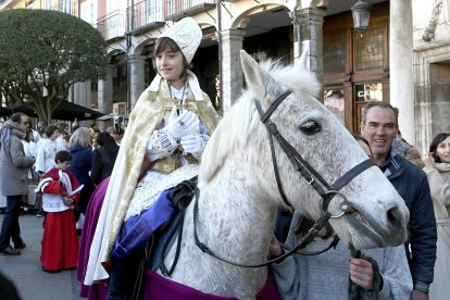 Recepción del Ayuntamiento de Burgos al Obispillo, con motivo del día de los Santos Inocentes