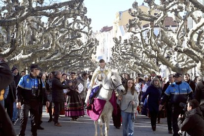 Recepción del Ayuntamiento de Burgos al Obispillo, con motivo del día de los Santos Inocentes