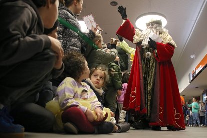 Llegada de los Reyes Magos a la estación de Adif en León.