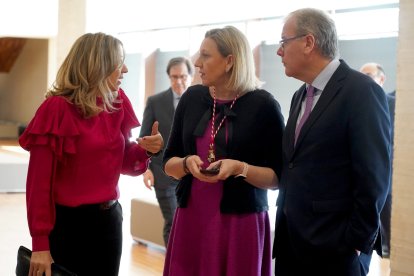 Celebración en las Cortes del 42 aniversario del Estatuto de Autonomía.