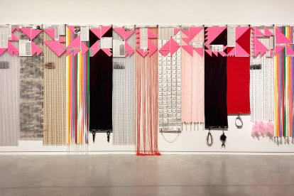 ‘8000 i Una (una correspondència de 1979 al Diari de Terrassa)’, instalación del artista vallisoletano Diego del Pozo, que se mostrará en el expositor de House of Chapppaz en ARCO 2025.