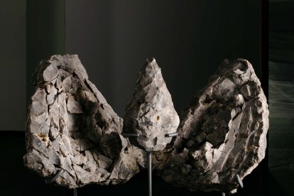 Conjunto escultórico ‘Sílex’ (2024), de la artista burgalesa Asunción Molinos Gordo, que se mostrará en el expositor de Travesía Cuatro en ARCO 2025.