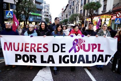 Manifestación convocada por la Comisión 8M de León