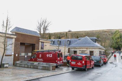 Desbordamiento del Eresma a su paso por la casa de la Moneda en Segovia