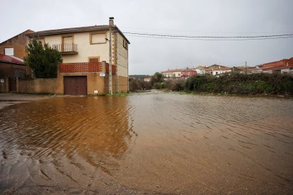 Crecida del Río Mayas en Robleda