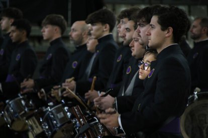 Agrupaciones de León, Burgos y Zamora en 'El Sonido de la Pasión' de León.