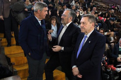 Agrupaciones de León, Burgos y zamora en 'El Sonido de la Pasión' de León.