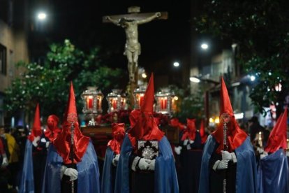 Procesión de la Exaltación de la Luz De Cristo en una imagen de archivo