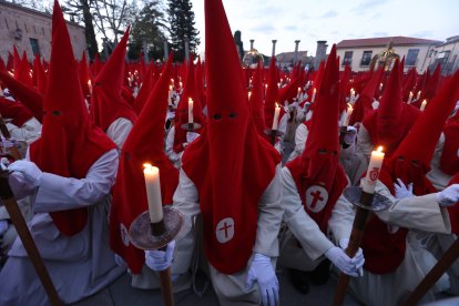 Un momento de la Procesión del Cristo de las Injurias