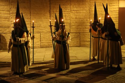 Un momento del desfile profesional del Santísimo Cristo de las 7 palabras