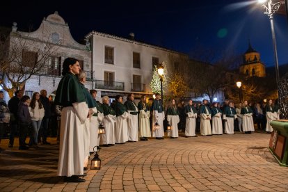 Un momento de la procesión de las Cruces de la Vida de Arévalo (Ávila)