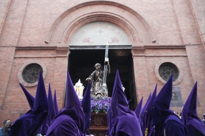 Vía Crucis Procesional de la cofradía penitencial de Nuestro Padre Jesús Nazareno