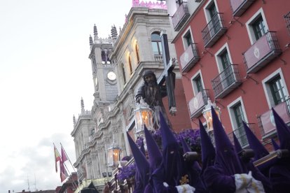Vía Crucis Procesional de la cofradía penitencial de Nuestro Padre Jesús Nazareno