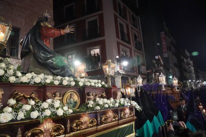 Vía Crucis Procesional de la cofradía penitencial de Nuestro Padre Jesús Nazareno
