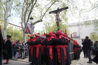 Procesión del Santísimo Cristo de la Luz, de la Hermandad Universitaria del Santísimo Cristo de la Luz, en Valladolid