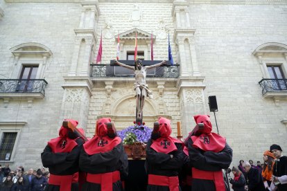 Procesión del Santísimo Cristo de la Luz, de la Hermandad Universitaria del Santísimo Cristo de la Luz, en Valladolid
