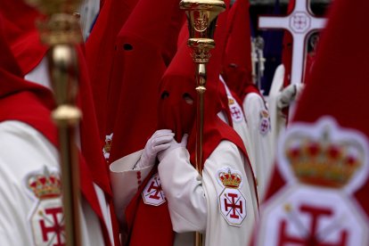 Procesión de la Santa Cena con la liberación de un preso en Ponferrada.