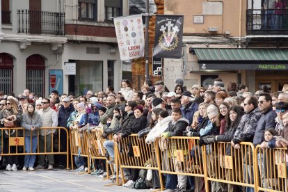 Procesión del Encuentro organizada por la Real Hermandad de Jesús Divino Obrero de León.