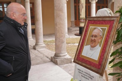 Libro de condolencias por la muerte del Papa Francisco