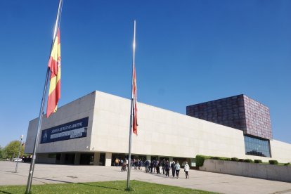 Jornada de puertas abiertas en las Cortes de Castilla y León.