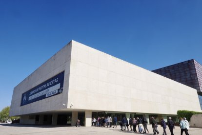 Jornada de puertas abiertas en las Cortes de Castilla y León.