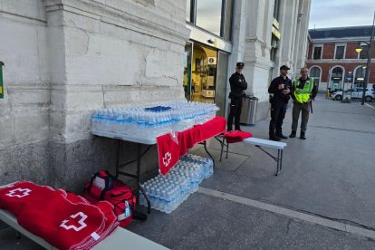 La estación de tren de Valladolid se ha mantenido abierta durante la noche por el apagón que ha afectado a toda España
