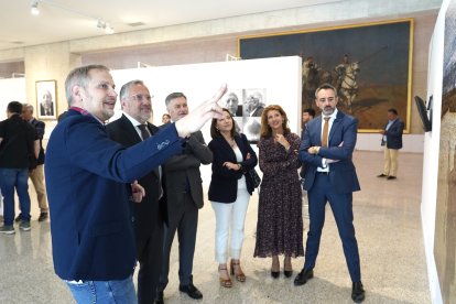 Un momento de la exposición de las Cortes de Castilla y León sobre José Jiménez Lozano.