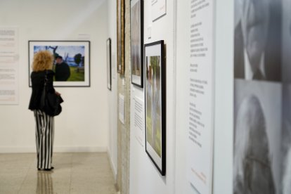 Un momento de la exposición de las Cortes de Castilla y León sobre José Jiménez Lozano.