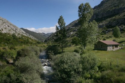 Montaña palentina, en la imagen Puente Agudín